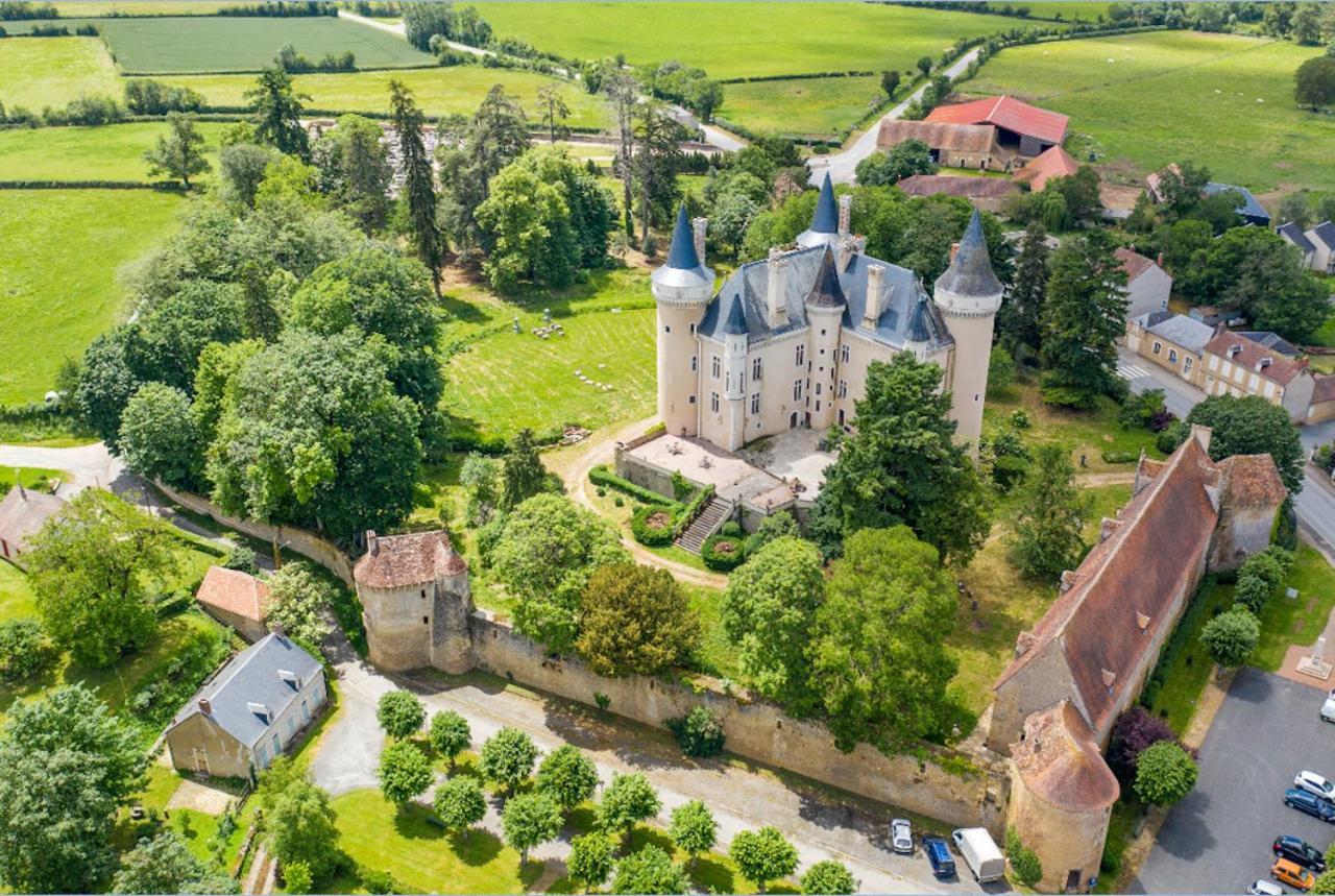 Chateau Saint-Chartier Bed & Breakfast Bagian luar foto